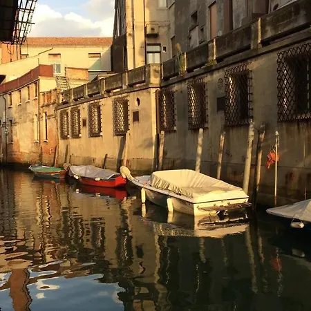 Il Buco Della Suora