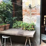 Il Buco Della Suora