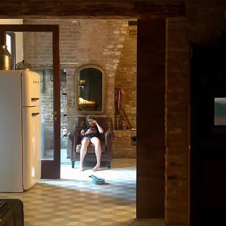Il Buco Della Suora