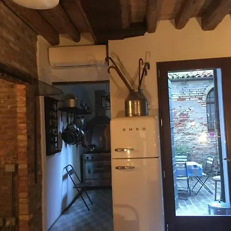 Il Buco Della Suora
