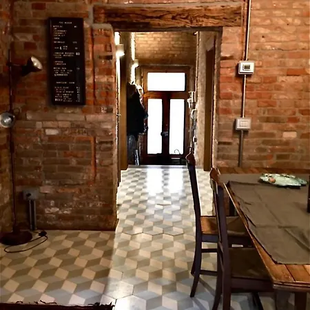 Il Buco Della Suora *