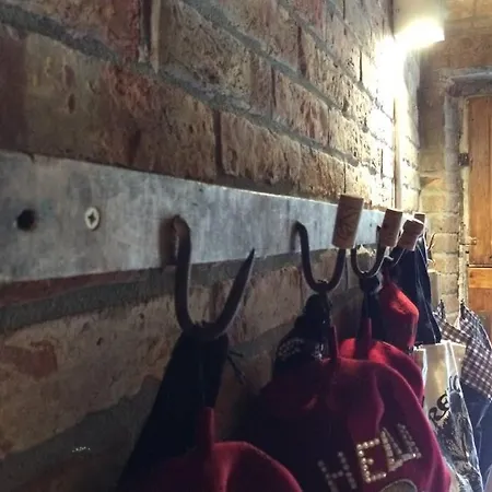 Il Buco Della Suora Apartment *