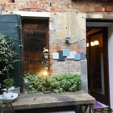 Il Buco Della Suora