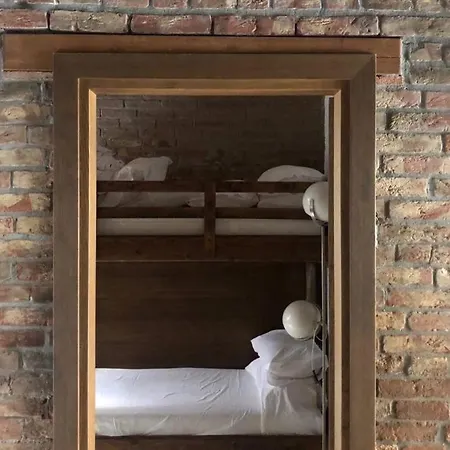 Il Buco Della Suora