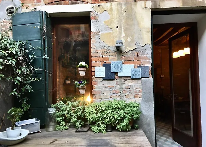 Il Buco Della Suora * Venedig