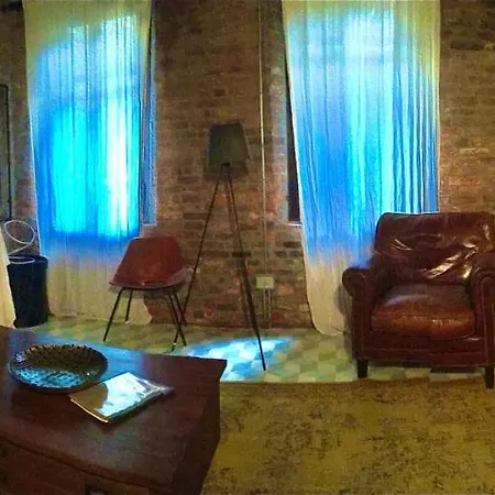 Il Buco Della Suora * Venise